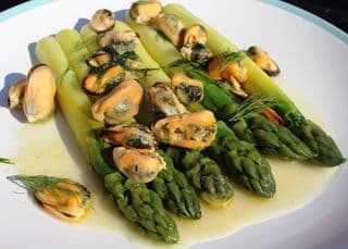 Mussels and Asparagus: a delicious flavour combination