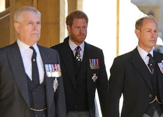 Prince Harry might delay retur