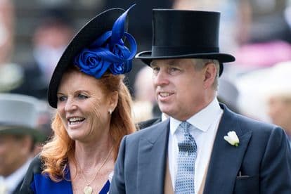 Fergie defends Prince Andrew, 