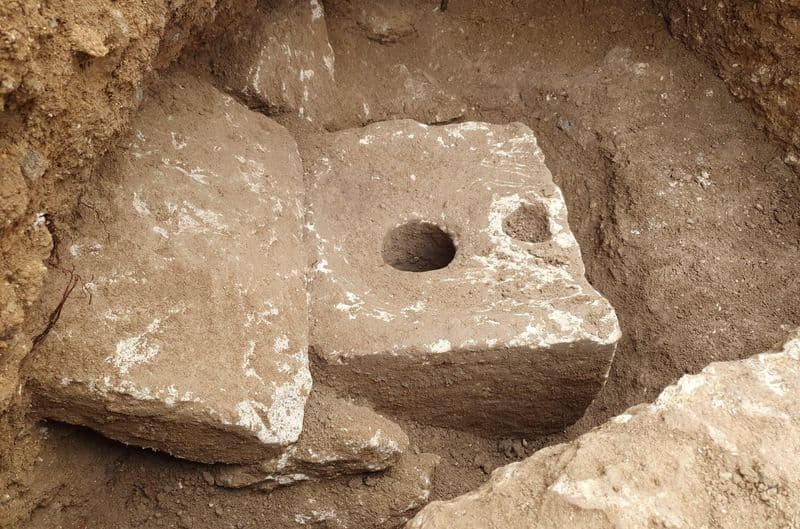 2700 toilet jerusalem Archaeologists
