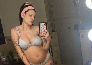 Halsey shows off her postpartum body