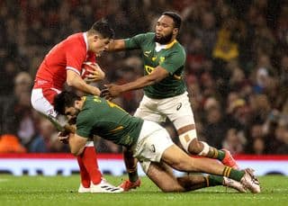 Bok centre pairing Damian de Allende and Lukhanyo Am in action. Photo: Morgan Treacy/INPHO/Shutterstock/BackpagePix