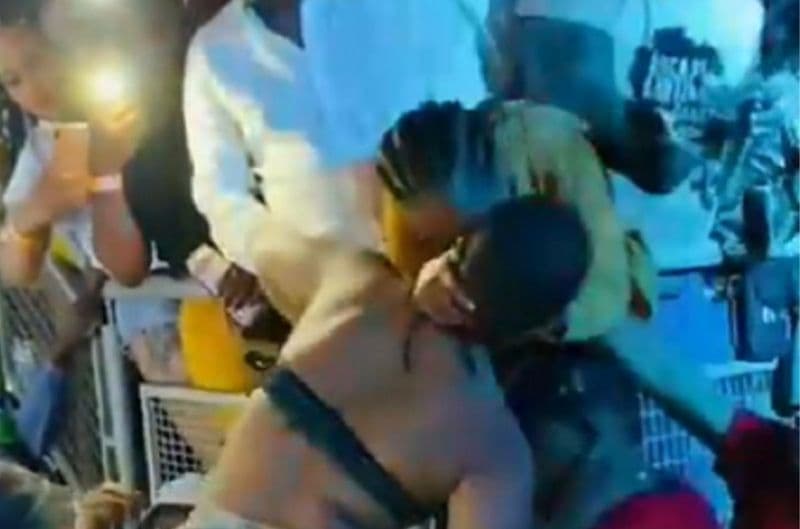 Zodwa Wabantu forcefully kissed by female fan