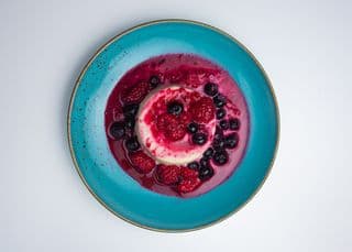 Blueberry and coconut panna cotta