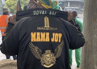 PICTURE: New Royal AM fan Mama