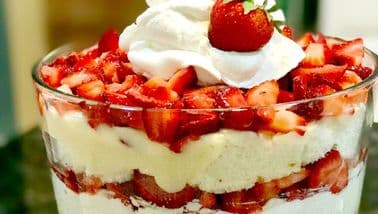 Strawberry Trifle header