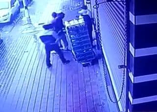 WATCH: Robbers SHOOT victim fo