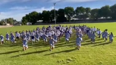 WATCH: Upington High School flashmob wows with their dance moves