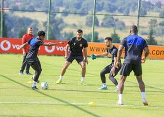 Percy Tau and Al Ahly teammates train at Kaizer Chiefs Village in Naturena. Photo: @AlAhlyEnglish/Twitter